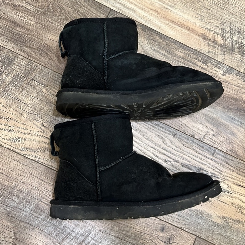 Ugg Classic Boot - image 3